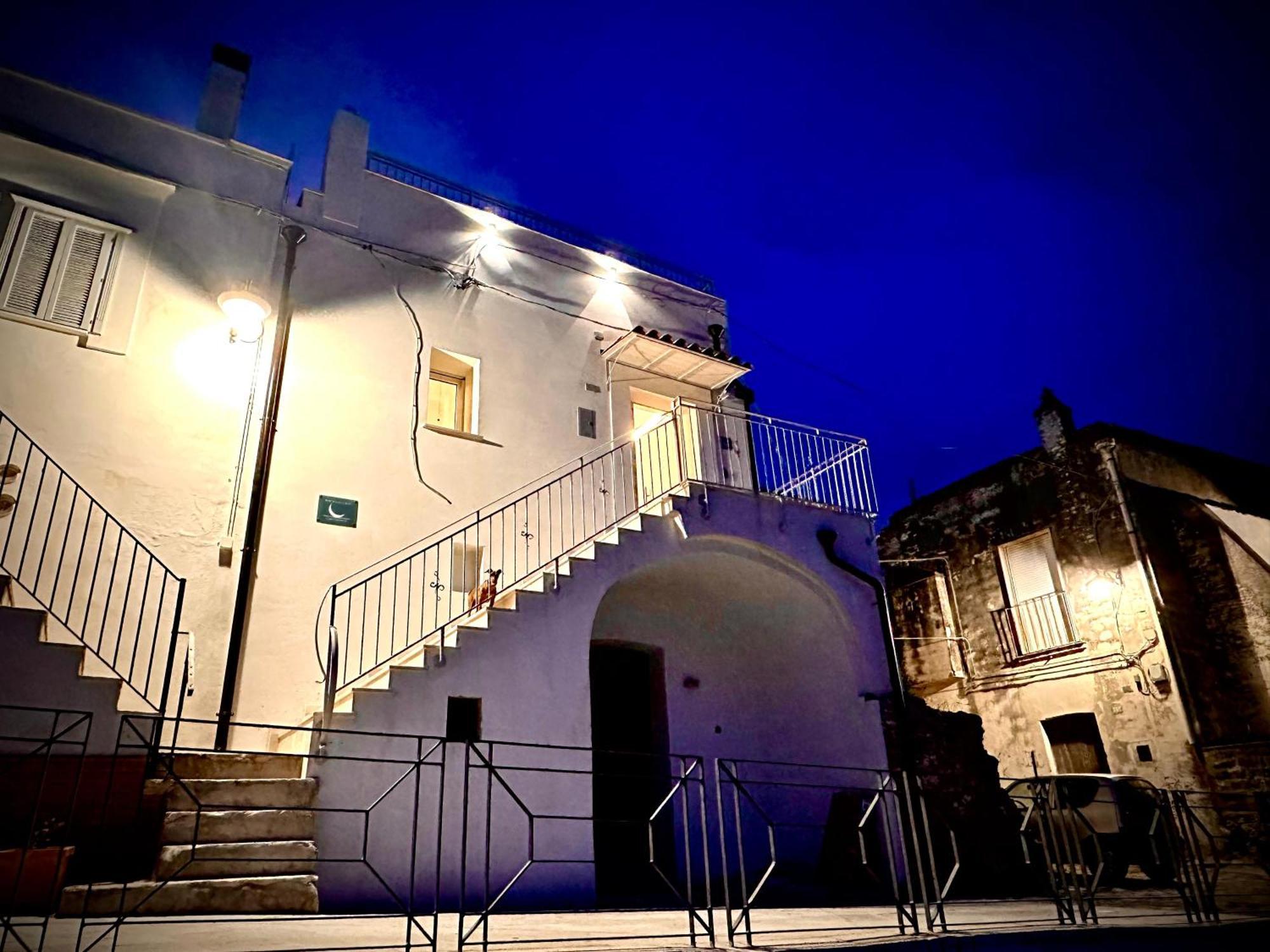 Casa Vacanze Luxury Bacio Di Luna Montalbano Ionico ภายนอก รูปภาพ